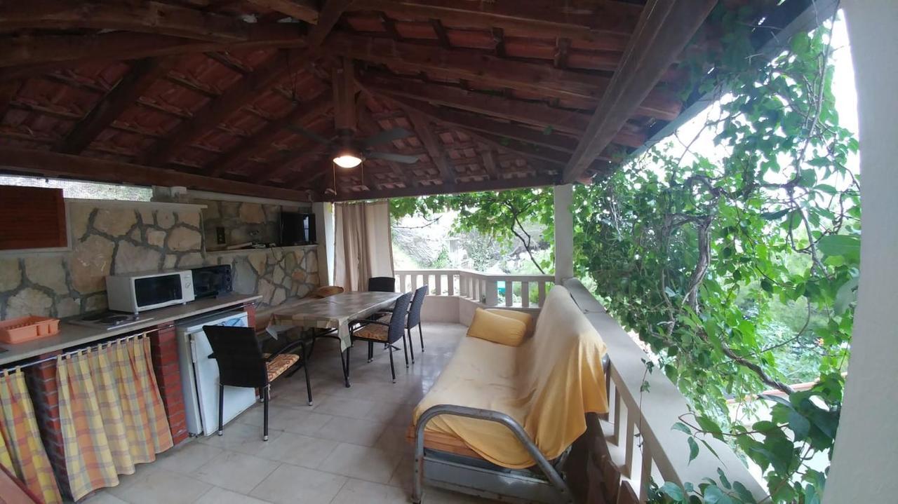 Apartments By The Sea Brela, Makarska - 16065 Exterior foto